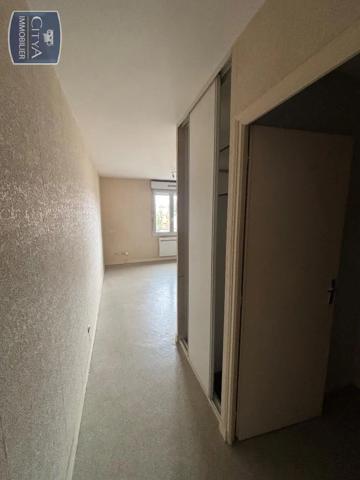 Appartement à louer 1 pièce 23.3m² Poitiers (86000)