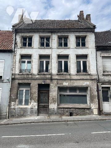 Maison Centre ville à Vendre à Saint-Pol-sur-Ternoise (62130) 
Cette maison dispose d'une surf...