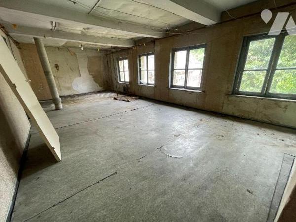 Maison Centre ville à Vendre à Saint-Pol-sur-Ternoise (62130) 
Cette maison dispose d'une surf...