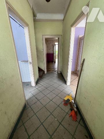 Maison Centre ville à Vendre à Saint-Pol-sur-Ternoise (62130) 
Cette maison dispose d'une surf...