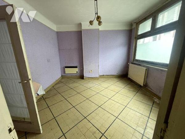 Maison Centre ville à Vendre à Saint-Pol-sur-Ternoise (62130) 
Cette maison dispose d'une surf...