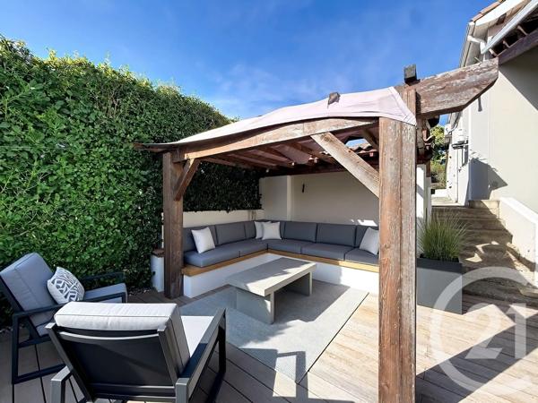 Maison à vendre  5 pièces - 151,23 m 2   POUSSAN  - 34