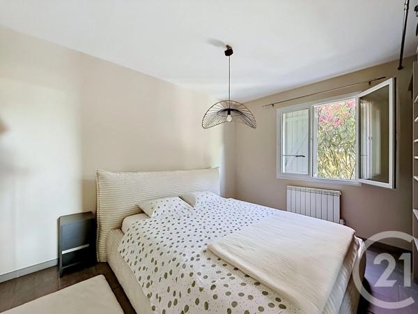 Maison à vendre  5 pièces - 151,23 m 2   POUSSAN  - 34