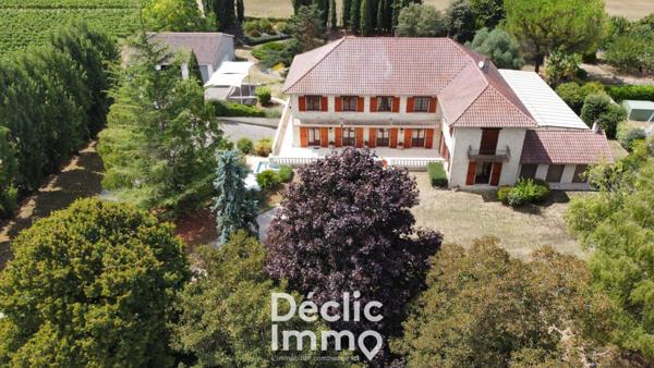 Vente villa Barbezieux saint hilaire, 424m² 6364m² 10 pièces 325 000€