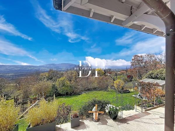 Maison à vendre 7 pièces de 230 m2, terrain d'env. 1000 m2, LUCINGES (74)