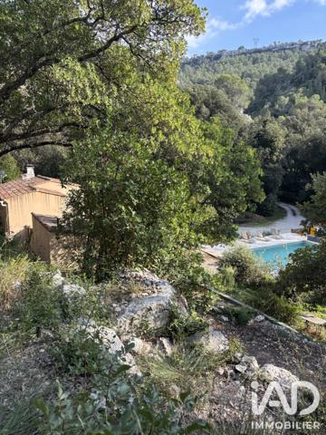 Maison à vendre 4 pièces 117 m² Cuges-les-Pins
