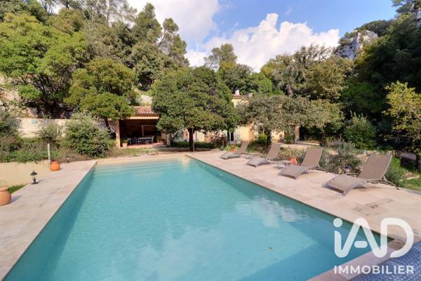 Maison à vendre 4 pièces 117 m² Cuges-les-Pins