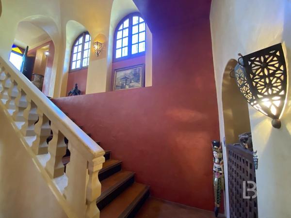 EXCLUSIVITE - Maison d’artiste Art-Déco florentin à Grasse – Quartier Rothschild