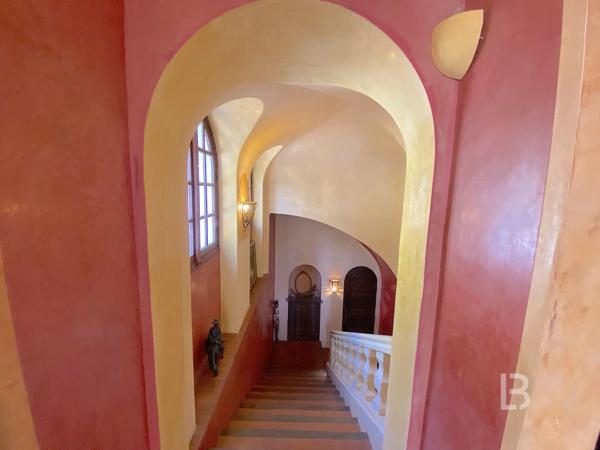 EXCLUSIVITE - Maison d’artiste Art-Déco florentin à Grasse – Quartier Rothschild