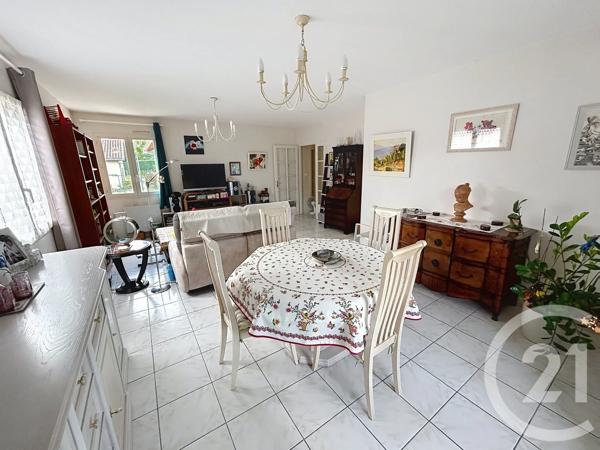 Maison à vendre  4 pièces - 92,83 m 2   BRESSOLS  - 82