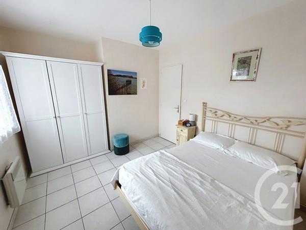 Maison à vendre  4 pièces - 92,83 m 2   BRESSOLS  - 82