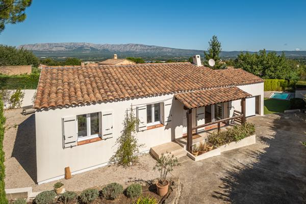 Trets (13530) VILLA DE 96 M² AVEC PISCINE et GARAGE