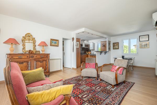 Trets (13530) VILLA DE 96 M² AVEC PISCINE et GARAGE