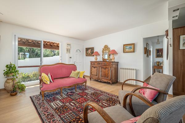 Trets (13530) VILLA DE 96 M² AVEC PISCINE et GARAGE