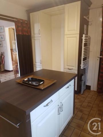 Maison à vendre  6 pièces - 151 m 2   ARLES SUR TECH  - 66