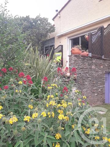 Maison à vendre  6 pièces - 151 m 2   ARLES SUR TECH  - 66