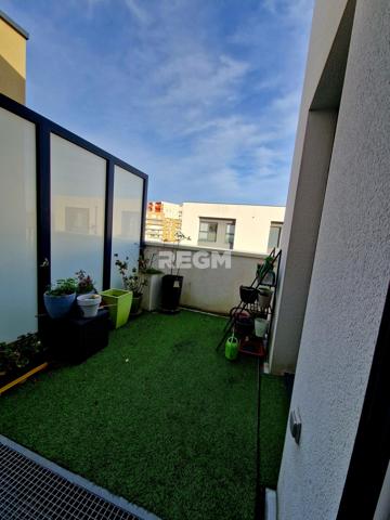 Caen (14000) En Exclusivité : CAEN - Appartement T2 récent avec balcon et place en sous-sol