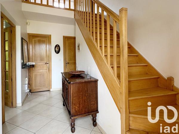 Maison 6 pièces de 131 m² à Margny-lès-Compiègne (60280)