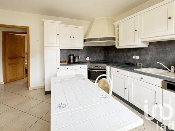 Maison 6 pièces de 131 m² à Margny-lès-Compiègne (60280)