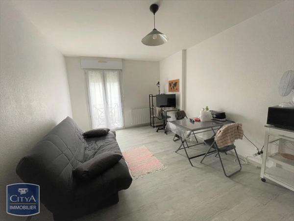 Appartement à louer 1 pièce 23.96m² Niort (79000)