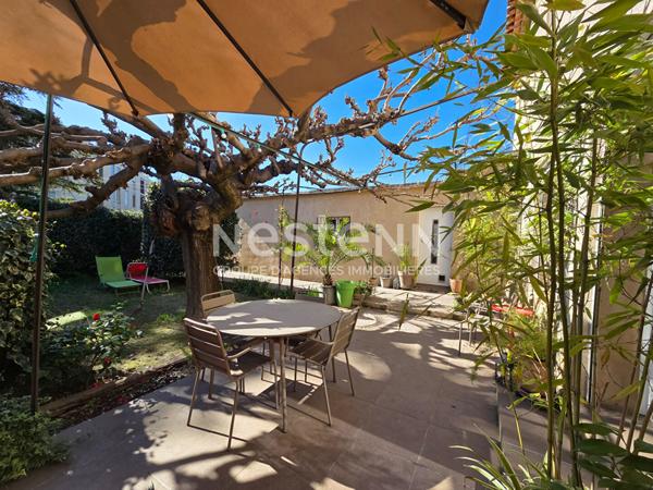 Maison Avignon 6 pièce(s) 173 m2 parcelle 508M² avec studio indépendant