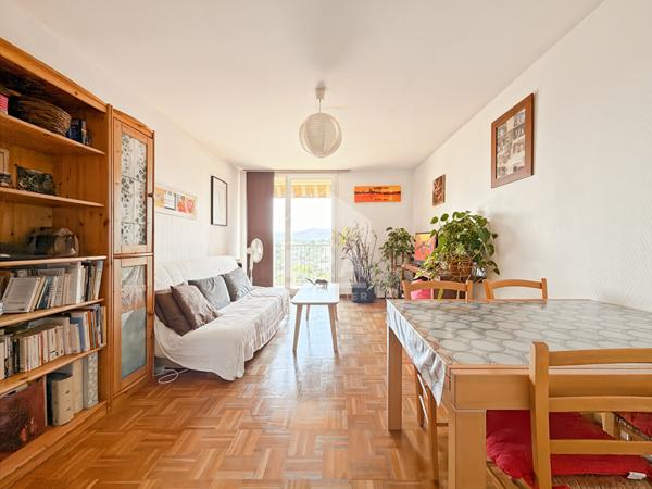 Résidence Fondacle T3  70m2 - à vendre - Garage + Vue dégagée - Marseille 13013