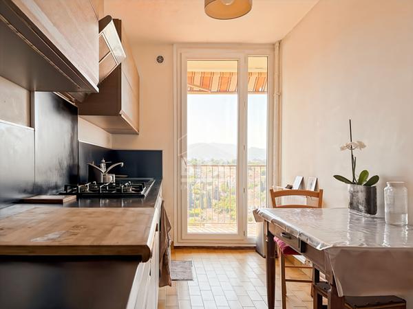 Résidence Fondacle T3  70m2 - à vendre - Garage + Vue dégagée - Marseille 13013