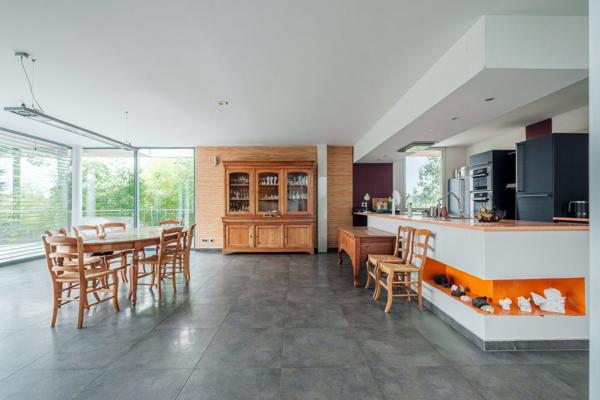 Contemporaine en ossature métallique