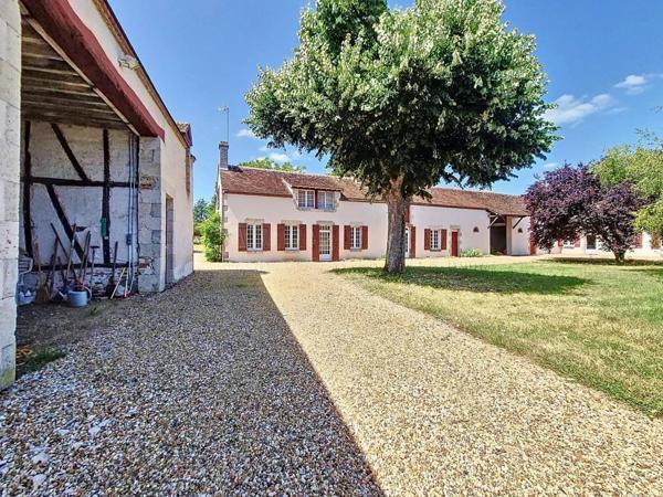 A Montliard, propriété de caractère .