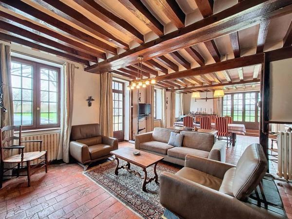 A Montliard, propriété de caractère .