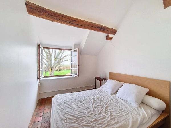 A Montliard, propriété de caractère .