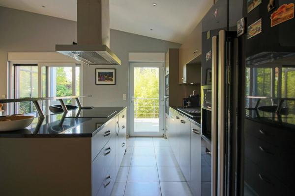 Maison d'architecte de 143 m² à proximité immédiate des bords de Marne