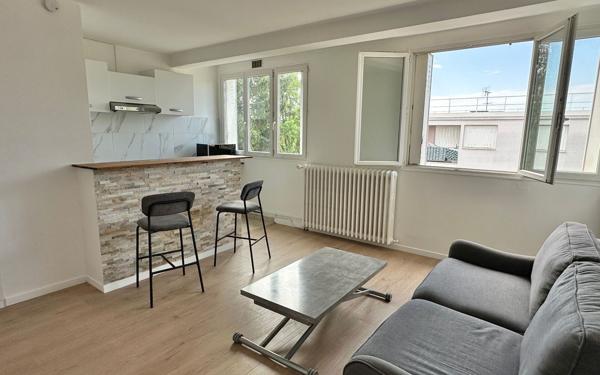 Appartement à vendre    1 pièce •  Le Raincy
