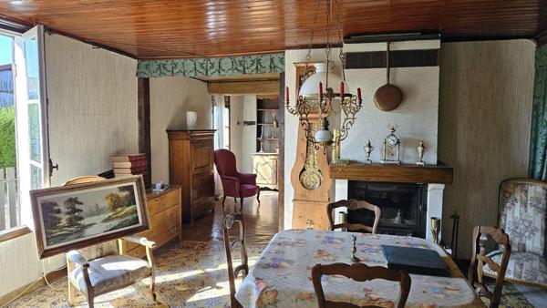 Maison rurale à vendre à Saint Remy en Bouzemont Saint Genest et Isson dans la Marne (51290), ref : 51081/903