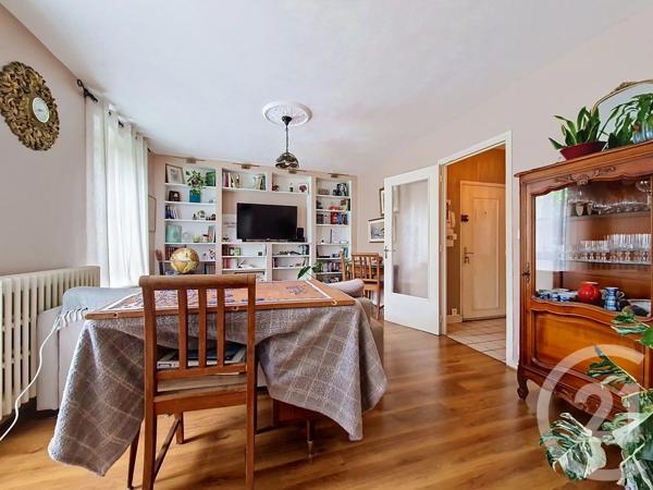 Appartement T3 à vendre  3 pièces - 54 m 2   CLERMONT FERRAND  - 63