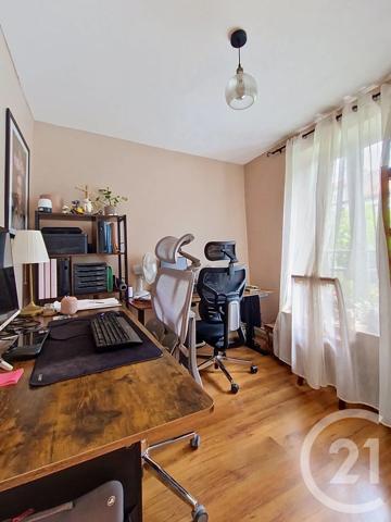 Appartement T3 à vendre  3 pièces - 54 m 2   CLERMONT FERRAND  - 63