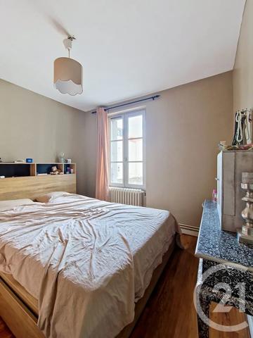 Appartement T3 à vendre  3 pièces - 54 m 2   CLERMONT FERRAND  - 63