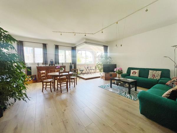 Appartement à SAINT DENIS (93200)