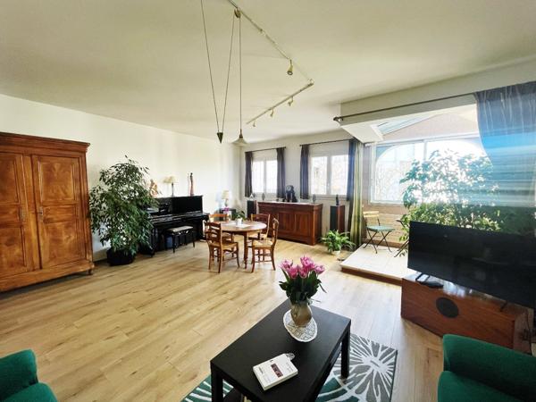 Appartement à SAINT DENIS (93200)