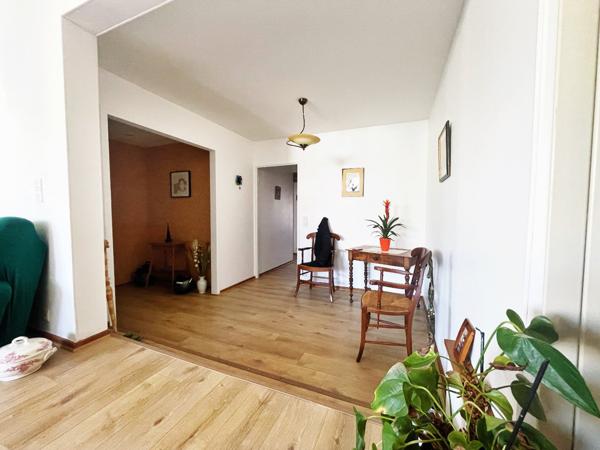 Appartement à SAINT DENIS (93200)