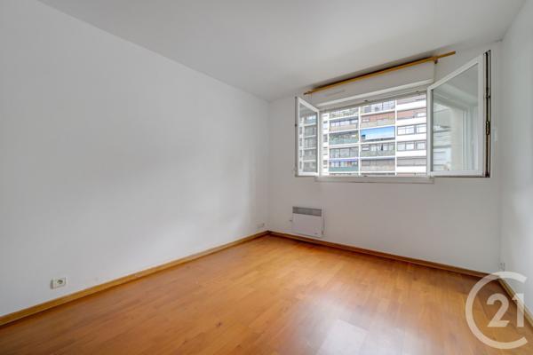 Appartement F3 à vendre  3 pièces - 69,60 m2 PARIS - 75019