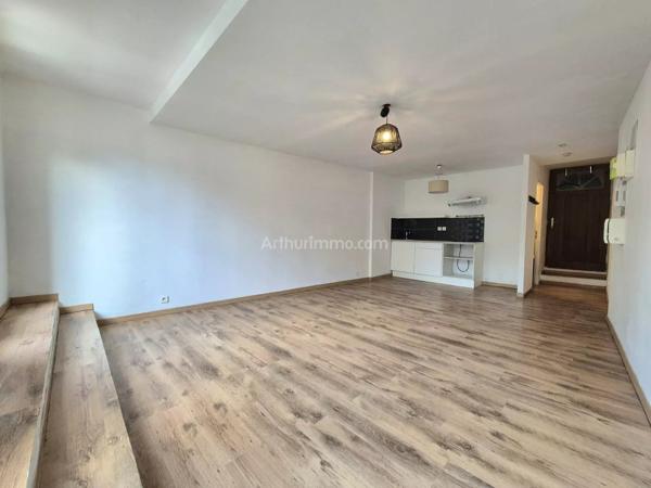 Location                                                      Appartement
                        
                     1 pièces                      37 m2                     à Draguignan