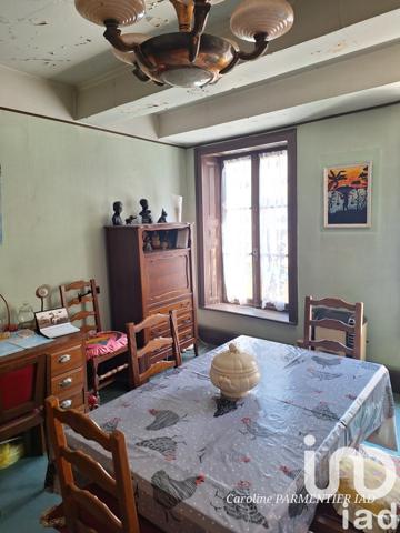 Maison de ville 9 pièces de 191 m² à Fontenoy-le-Château (88240)