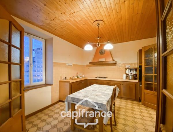 Propriété d’exception – Ancienne magnanerie de 229 m² et ses dépendances à Sarras (07)