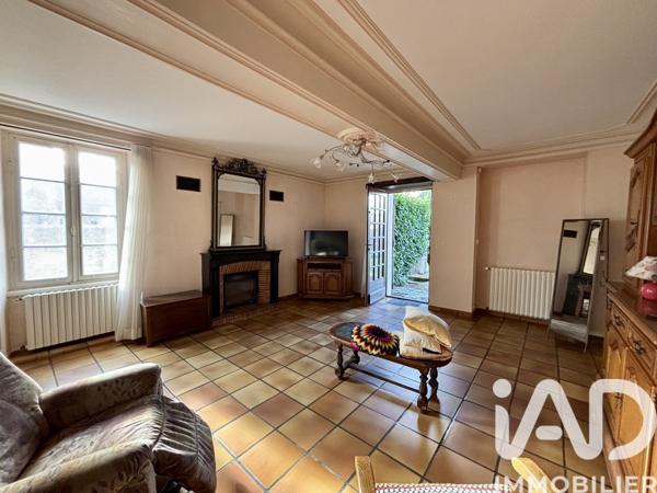 Maison à vendre 11 pièces 280 m² Val en Vignes