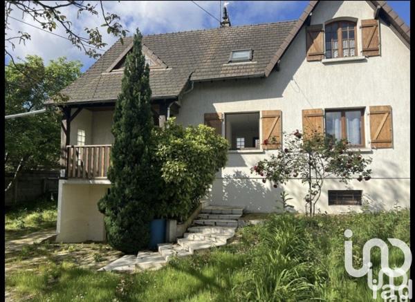 Maison traditionnelle 5 pièces de 110 m² à Villeneuve-Saint-Georges (94190)