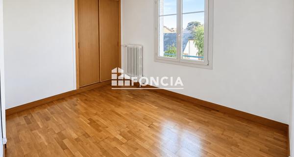 À vendre Appartement 4 pièces 75 m² - Tours 37000