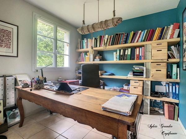 Dpt Vaucluse (84), à vendre VILLELAURE maison P5 de 178 m² - Terrain de 1 500,00 m²