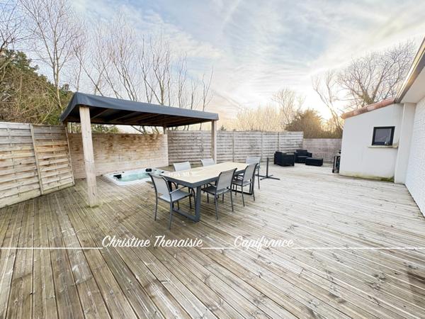Maison à vendre Contemporaine - 2 chambres avec salle d'eau privative - Grand terrain SAINT JEAN DE MONTS (85)