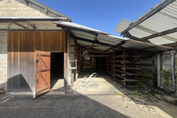 Vente - Garage 1 pièces 60 m 2 LE MANS (72000)